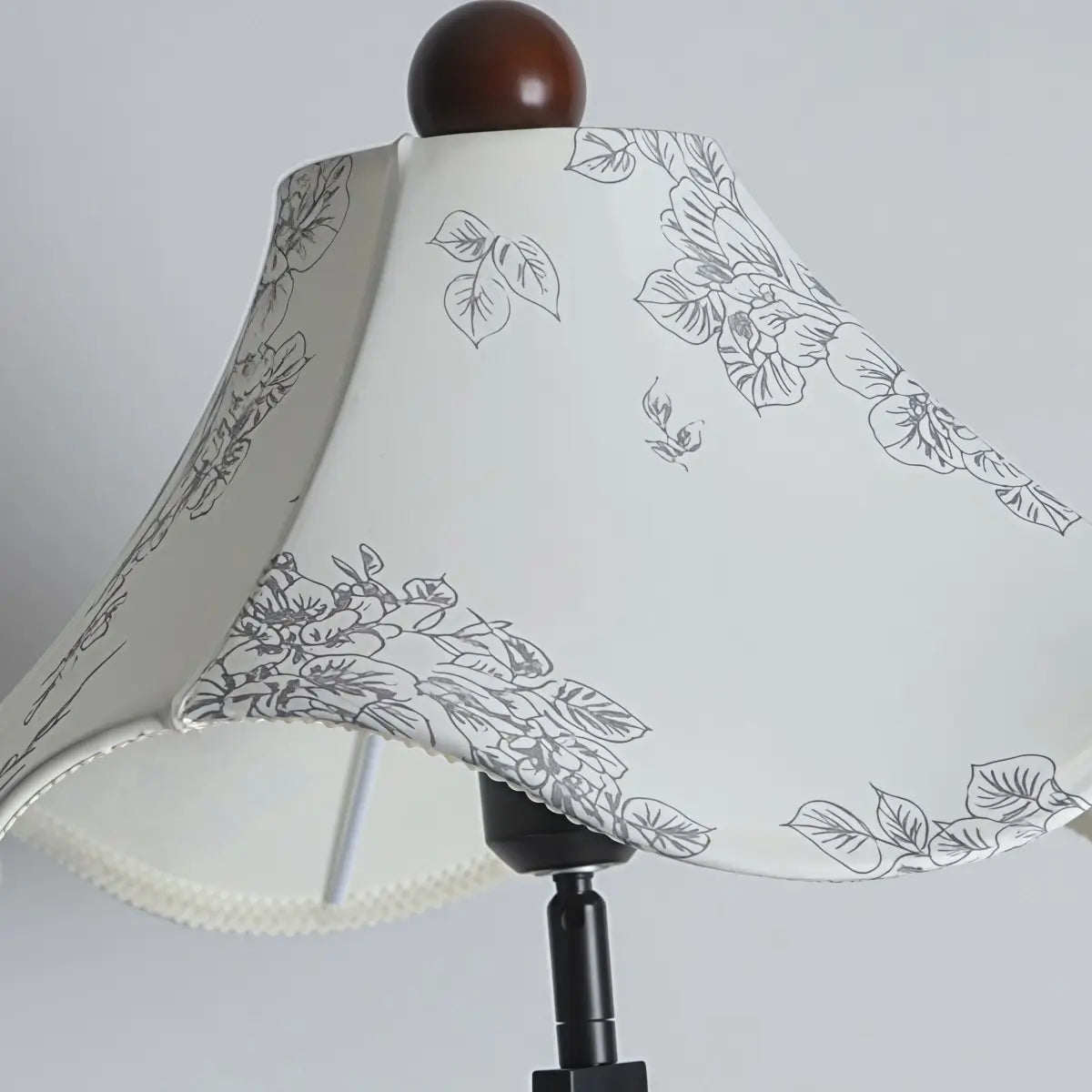 Velora Vintage Floor Lamp -- Fabric/Metal/Wood with Stepless Dimming for Bedroom Living Room