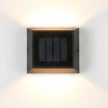 Minimalist Stainless Steel Outdoor Wall Sconce – Modern Exterior Light with Solar or Wired Power