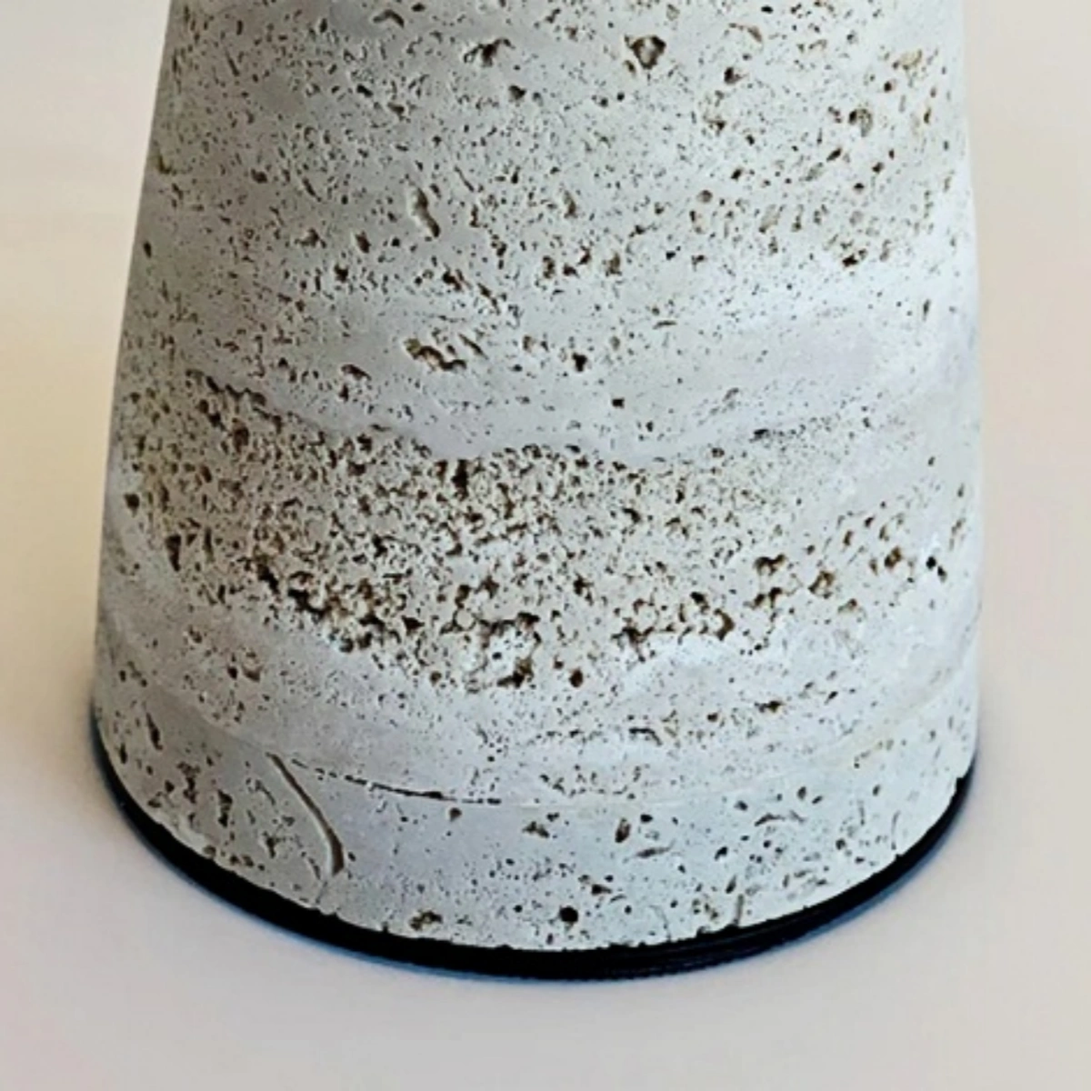 Zenno Rechargeable Table Lamp