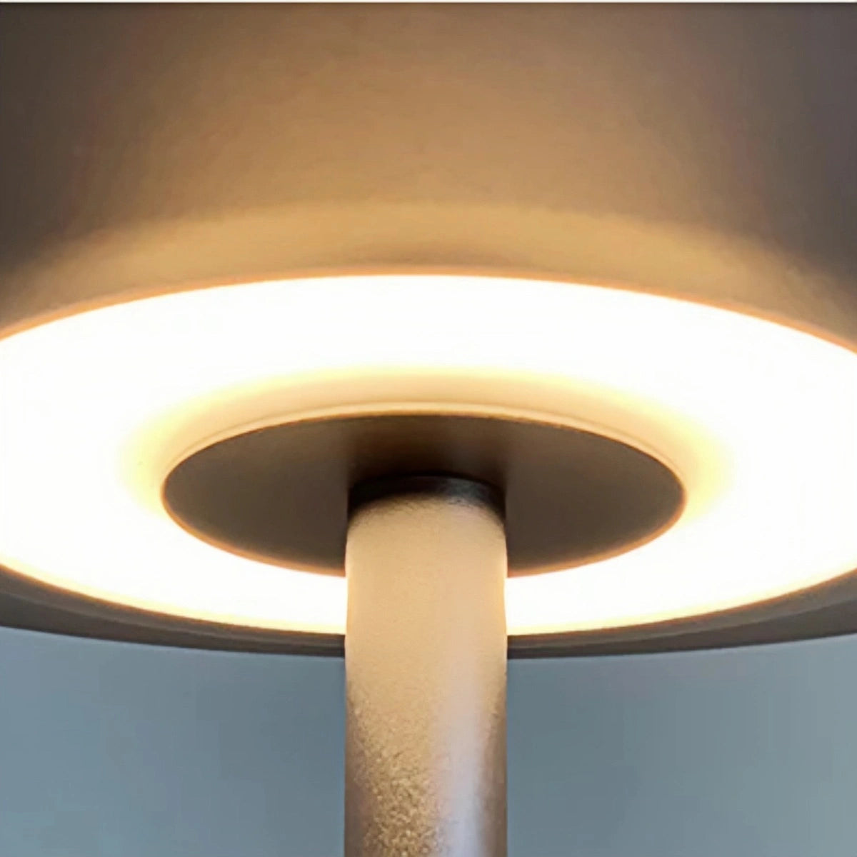 Zenno Rechargeable Table Lamp