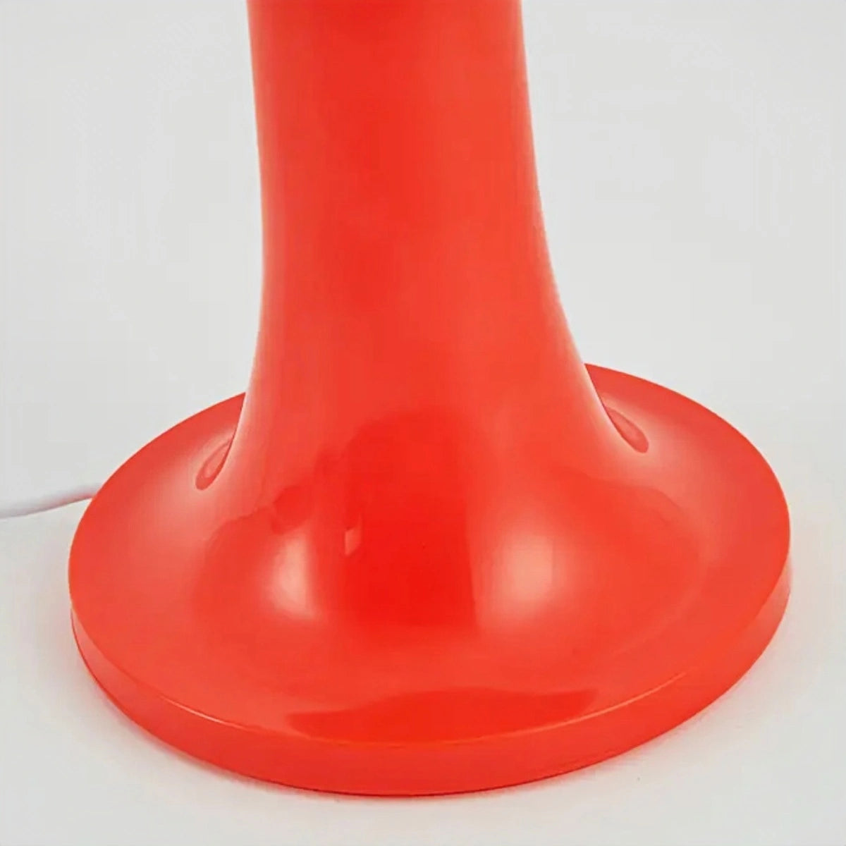 Mahara Mid-Century Modern Mushroom Table Lamp