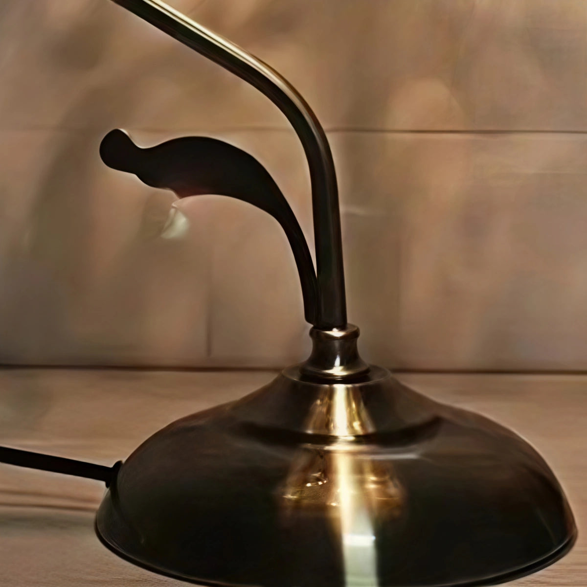 Artisan Leaf-Inspired Desk Lamp