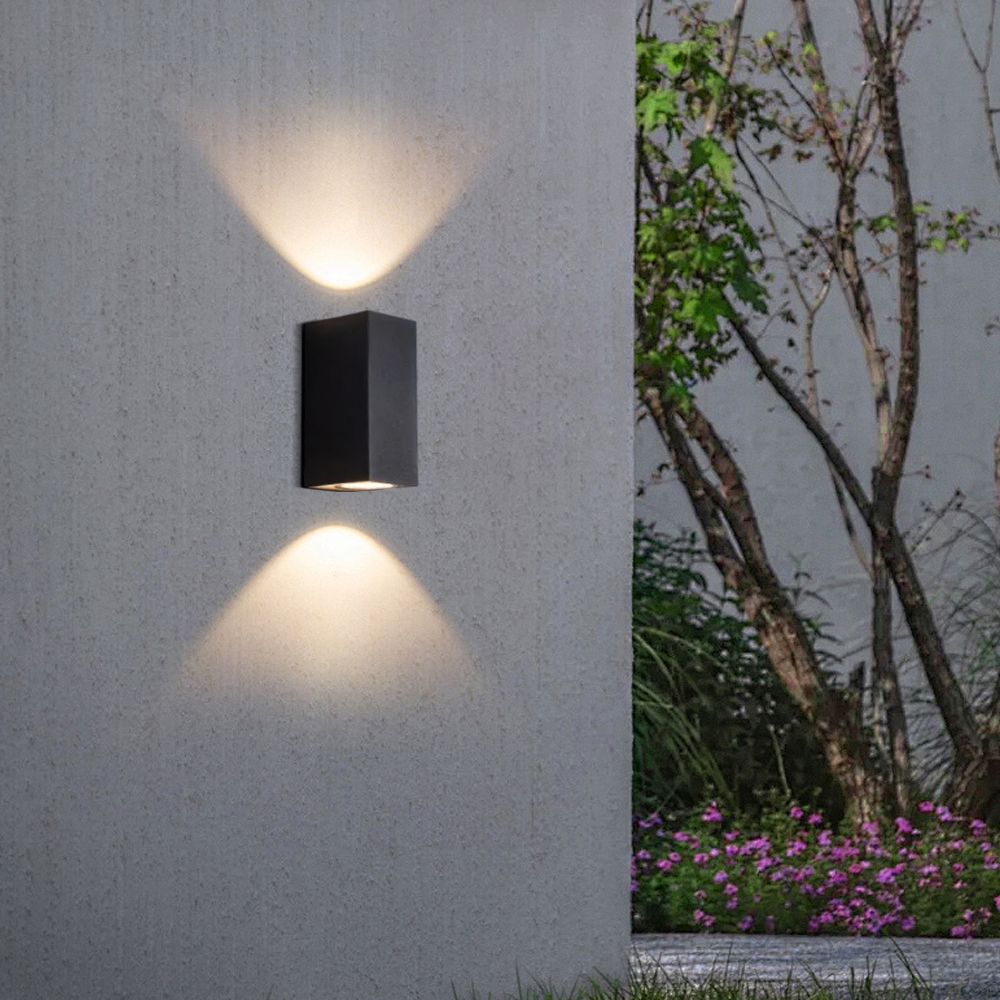 Minimalist Square Outdoor Wall Lamp