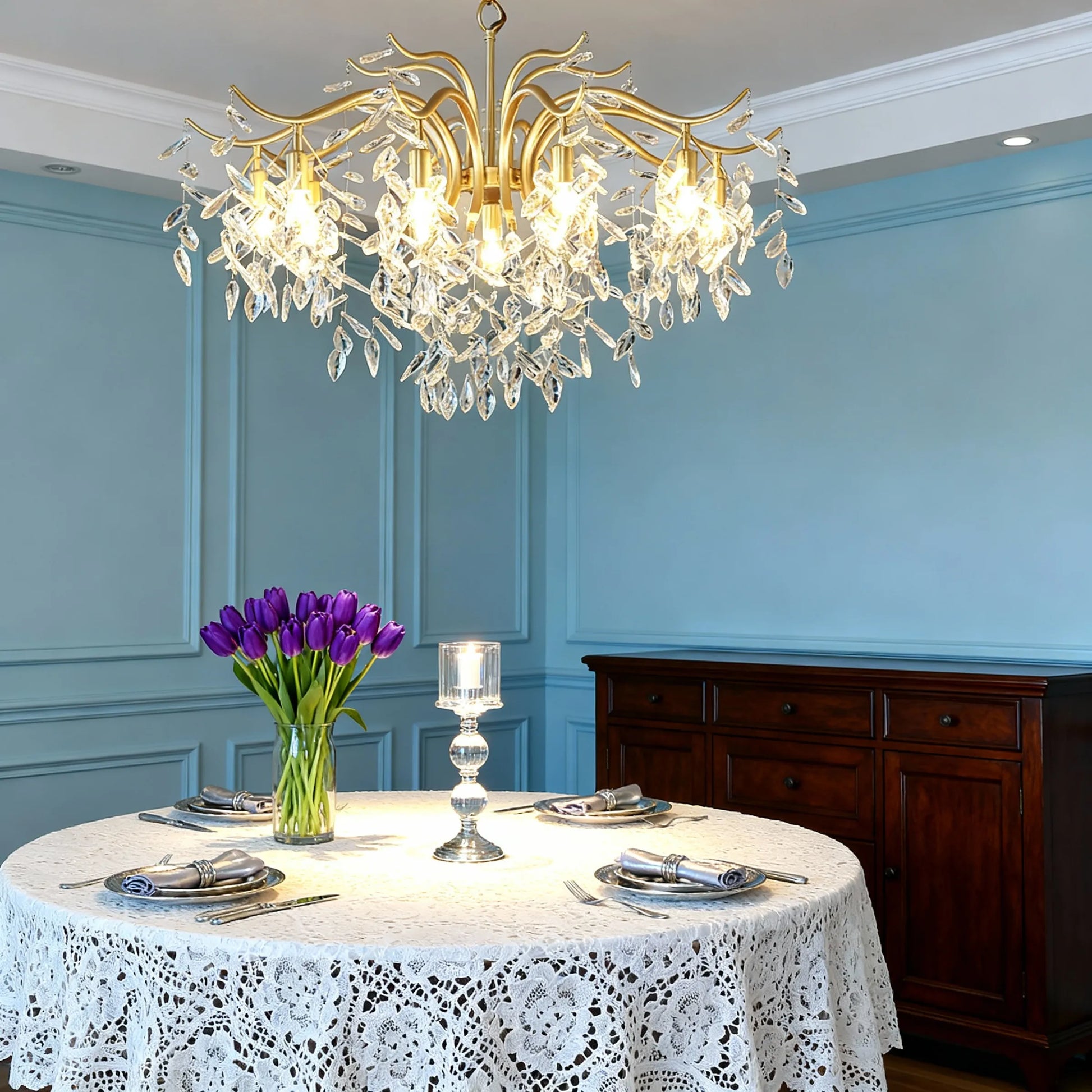 Royal Crystal Chandelier – Luxurious