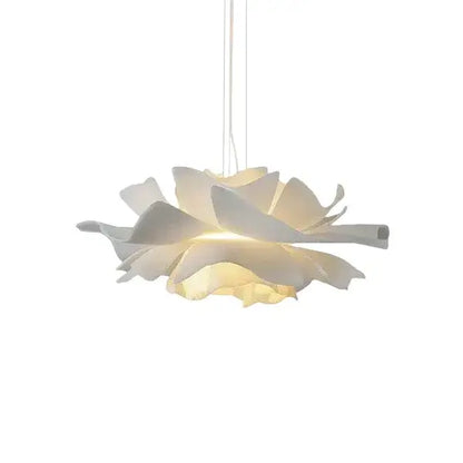 Crema Modern Flower-Shaped Pendant Light – White Metal/Acrylic for Dining Room