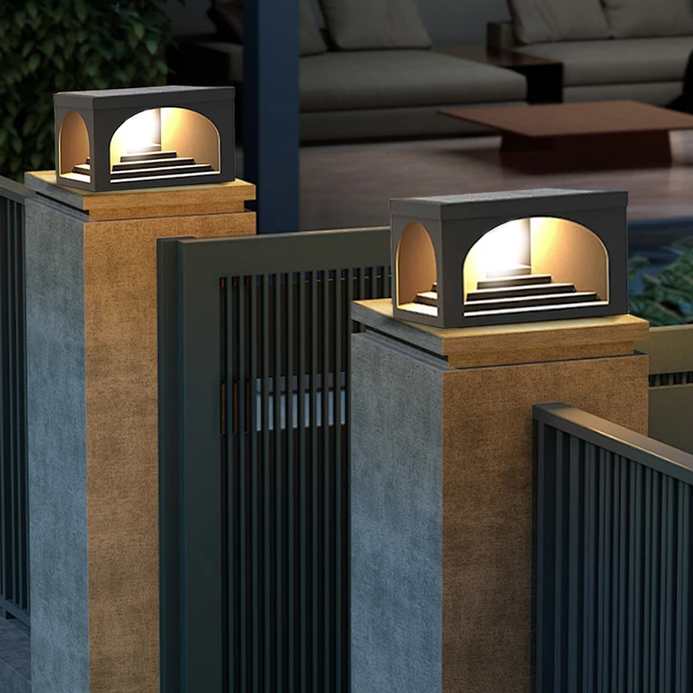 Minimalist Pier-Mount Pillar Light 