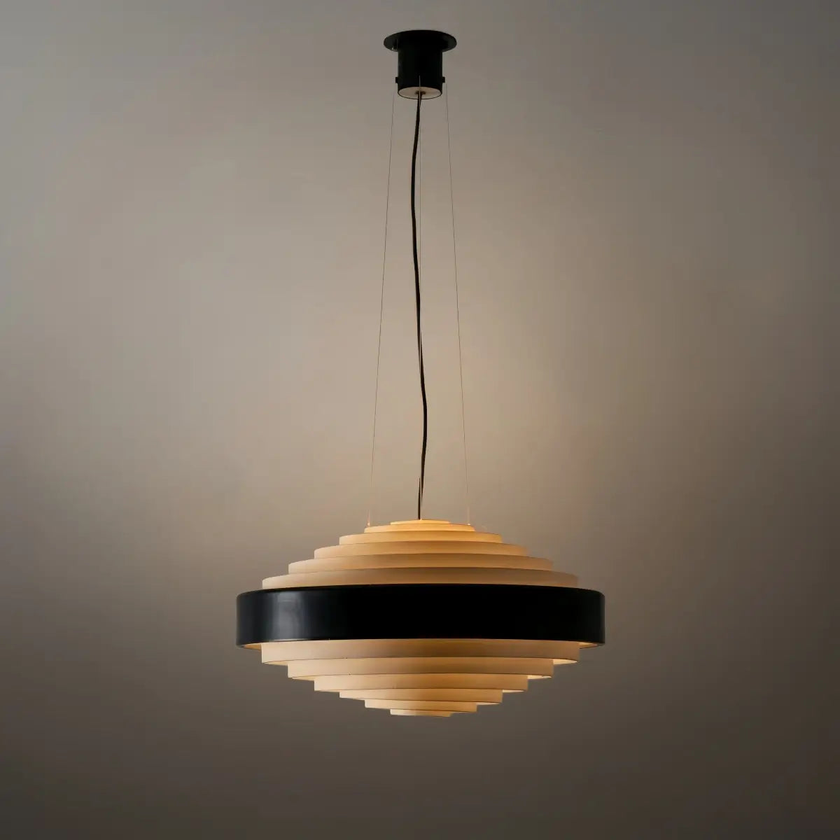 Geometric Tiered Pendant Light -- Metal White or Black