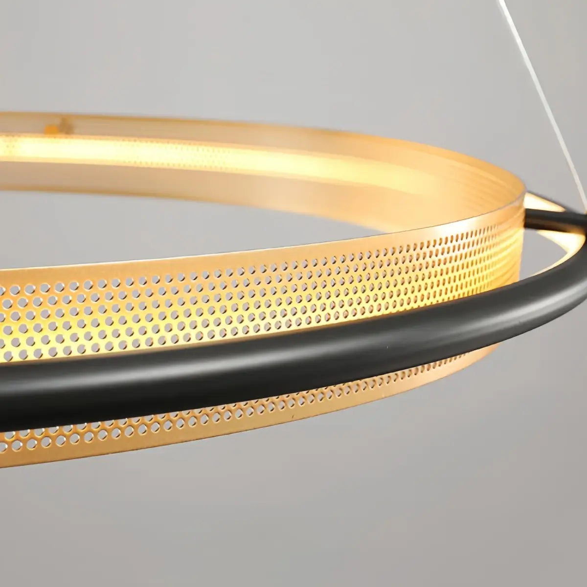 Vivara_Post-Modern_Ring_Pendant_Light