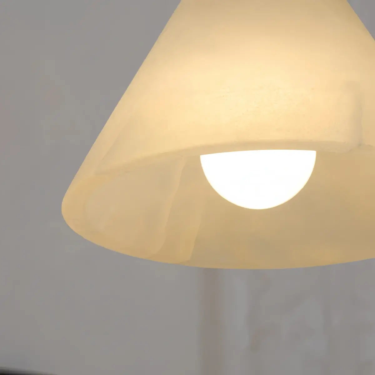  Alba  Minimalist Alabaster Pendant Light – White