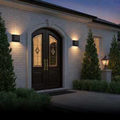 Minimalist Stainless Steel Outdoor Wall Sconce – Modern Exterior Light with Solar or Wired Power