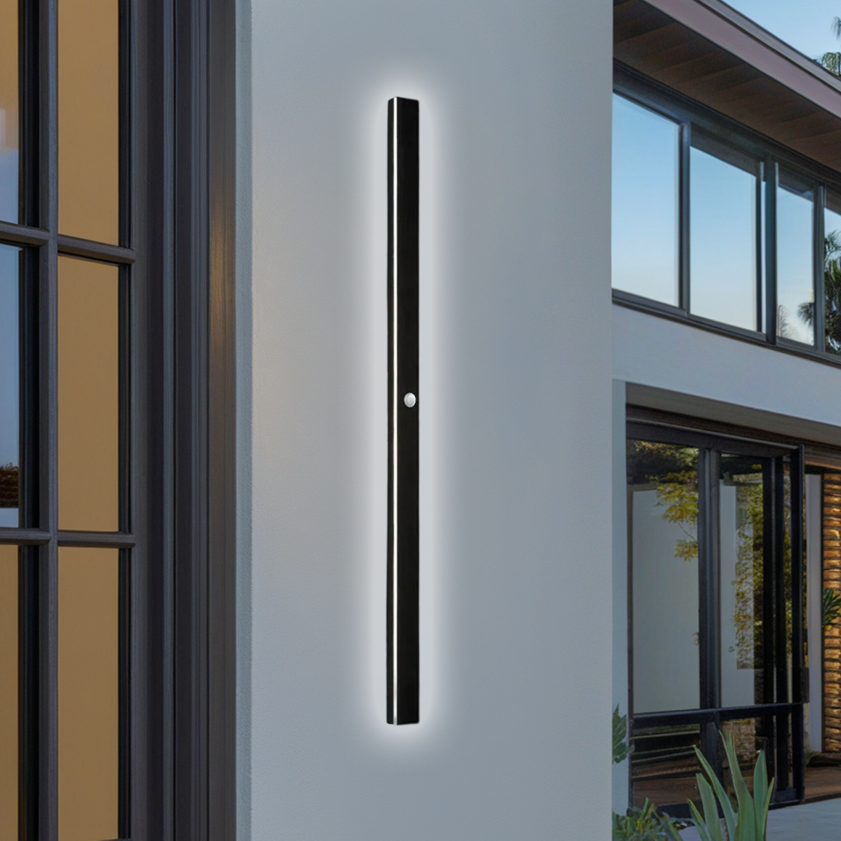 Minimalist Linear Outdoor Wall Lamp