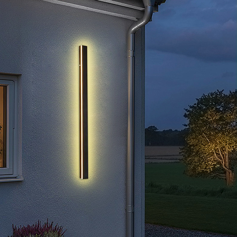 Minimalist Linear Black Outdoor Wall Lamp for Garden