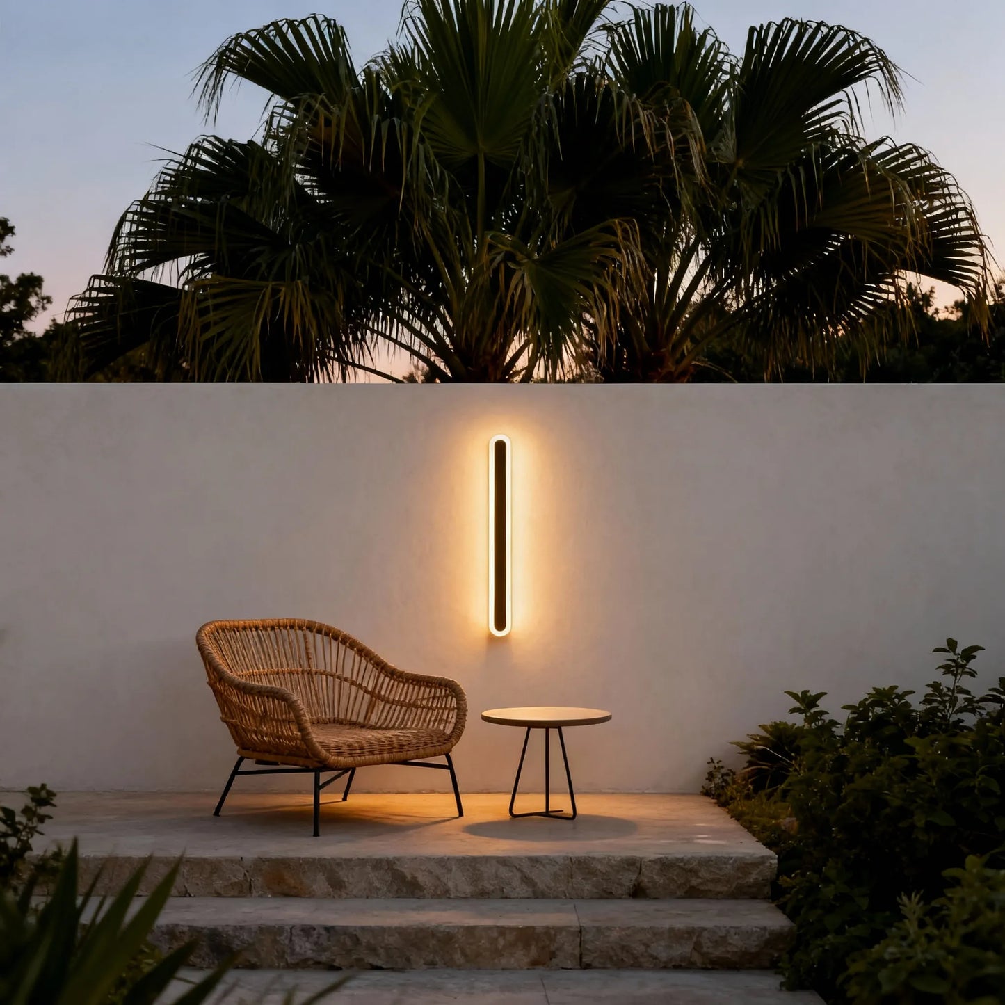 Modern Linear Outdoor Wall Lamp