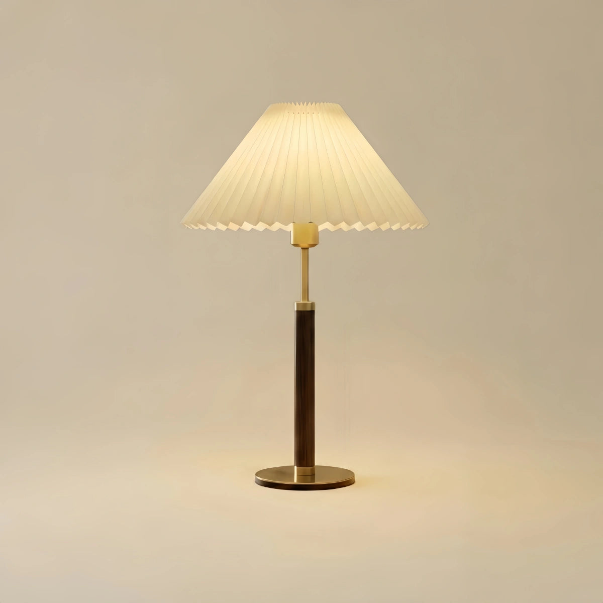 Crema Classical Walnut Floor/Table Lamp — Metal & Fabric Linear Design for Bedroom