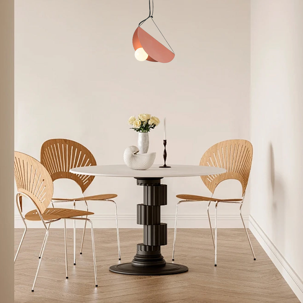 Velora Designer 7-Farben-Pendelleuchte - Ungleichmäßige Anordnung aus Metall und Glas für das Esszimmer