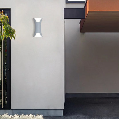 Modern White Curved Outdoor Wall Mounted Led Light Yard