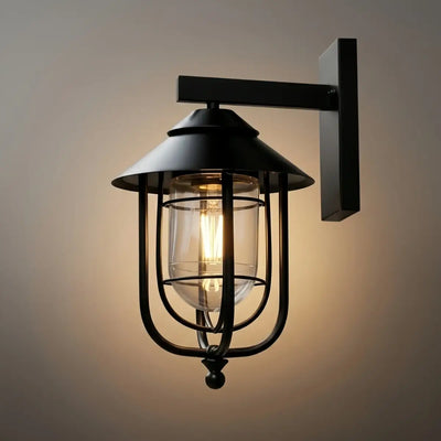 Aplique de pared industrial para exteriores Irondale: luz impermeable para jardín