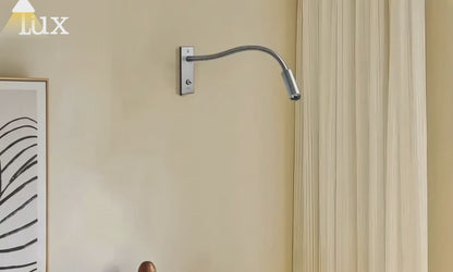 Arcato Minimalistische lineare Wandleuchte – Metall in Bronze/Chrom/Nickel für das Schlafzimmer