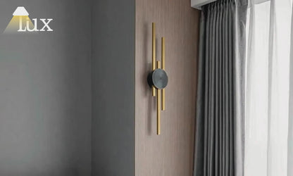 Arcato Moderne lineare Wandleuchte - Schwarz/Gold Metall für das Wohnzimmer