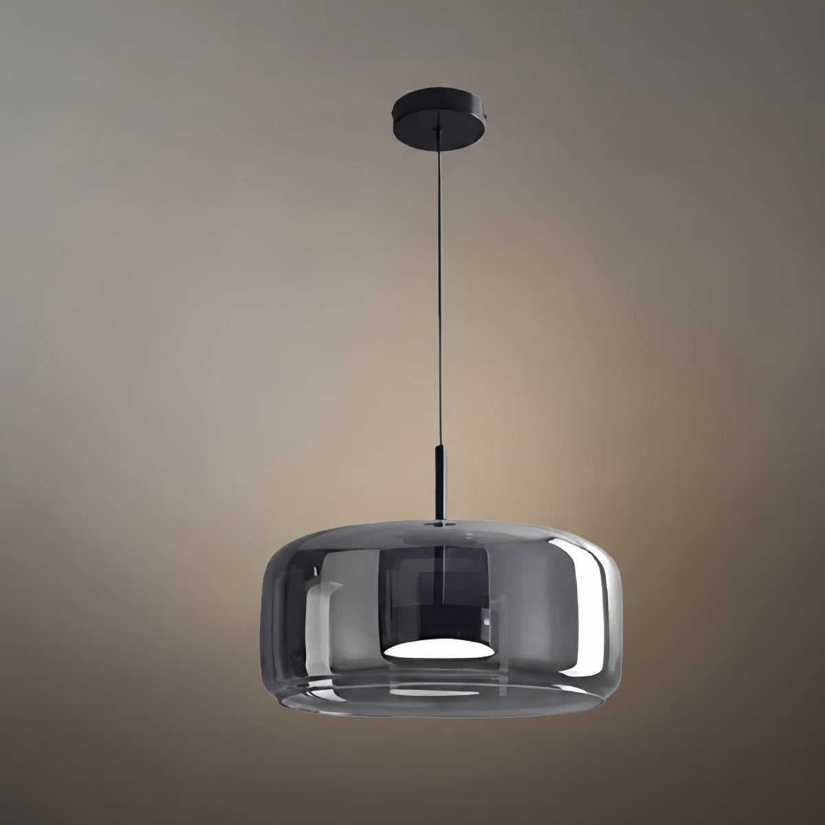 Vetro Modern Hand-Blown Pendant Lamp — Smoked Glass & Metal Accent for Kitchen Island