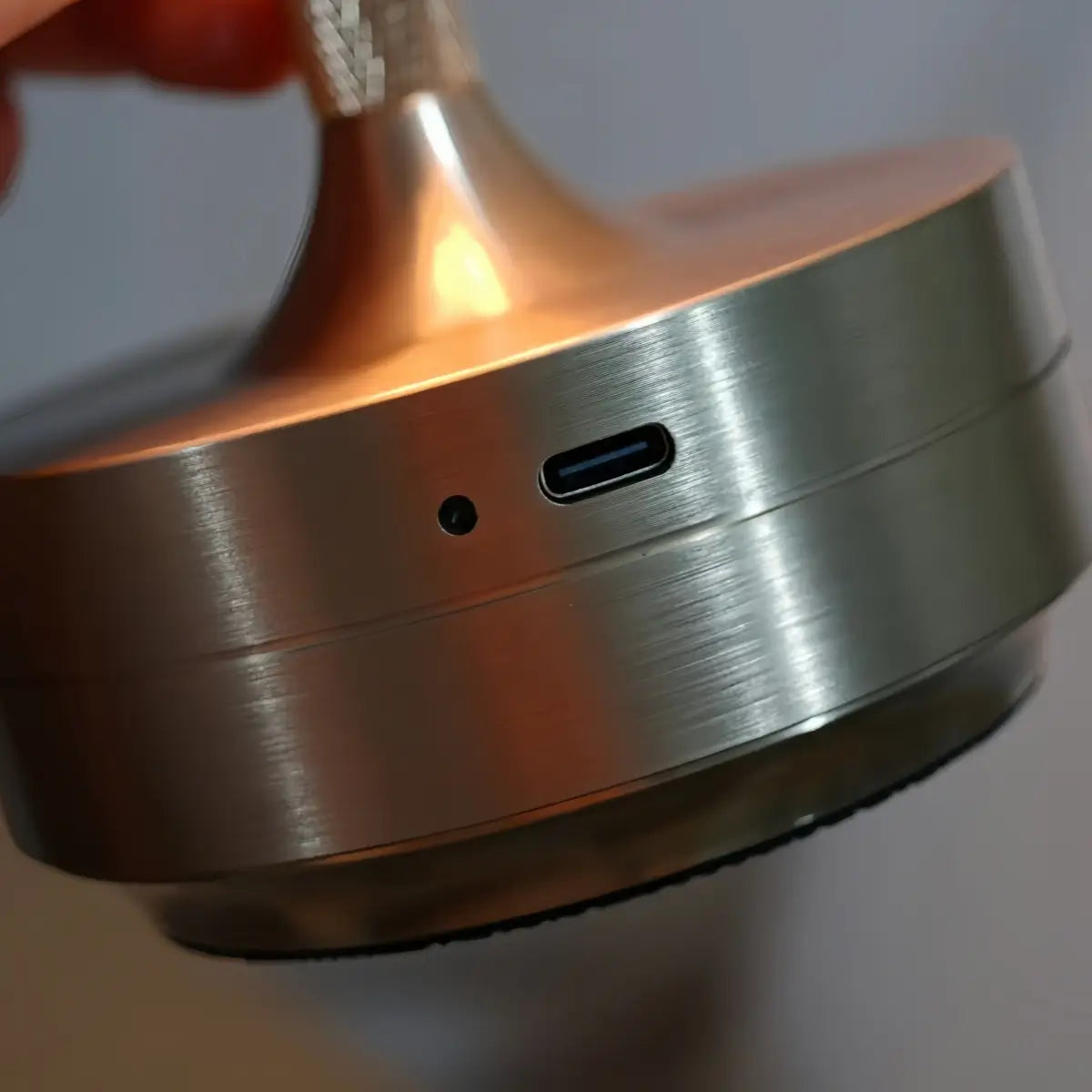 Arcato Modern Rechargeable Table Lamp – Touch Dimming & 3 Color Temperatures